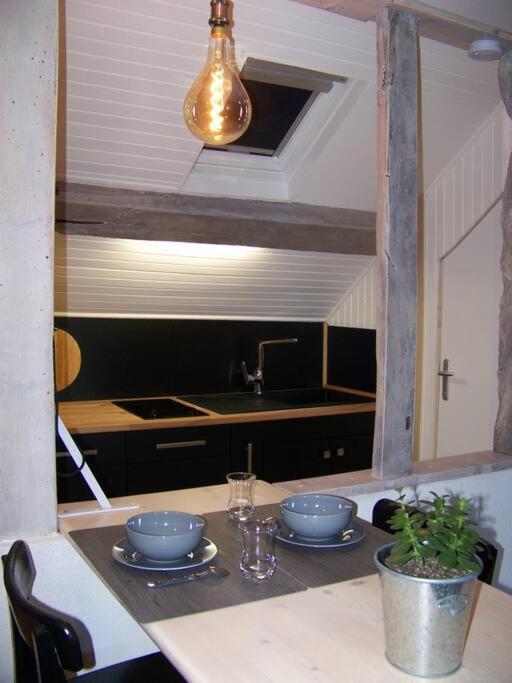 Rennes: Studio 4 Couchages, Proche Commerces, Bus. Εξωτερικό φωτογραφία